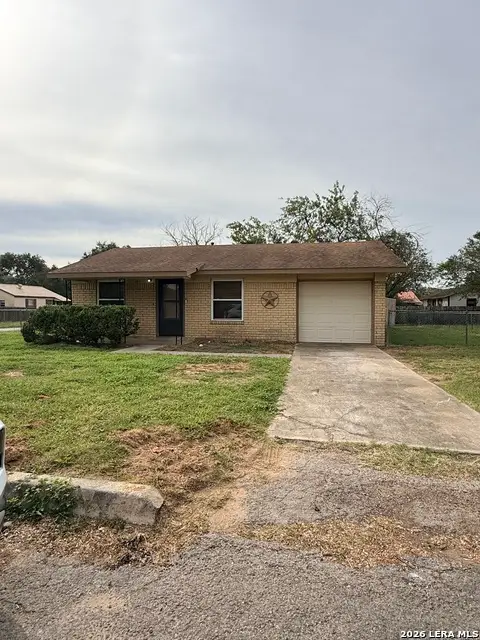 1203 Vivian St, Pleasanton, TX 78064 - #1