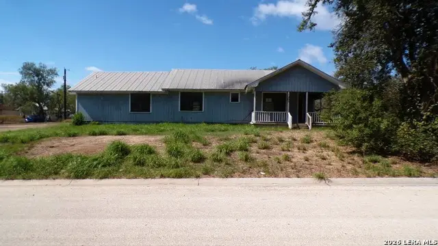 1603 Hackberry St, Three Rivers, TX 78071 - #1