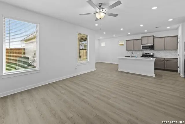 1524 Esplanade Pkwy, San Marcos, TX 78666 - #2