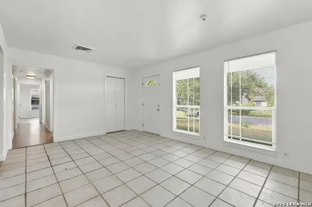 5902 Wales St, San Antonio, TX 78223 - #3