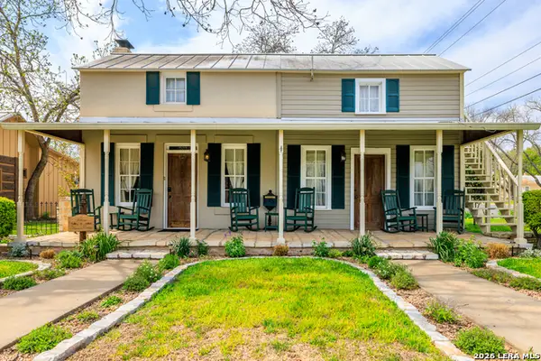 202 S Bowie St, Fredericksburg, TX 78624