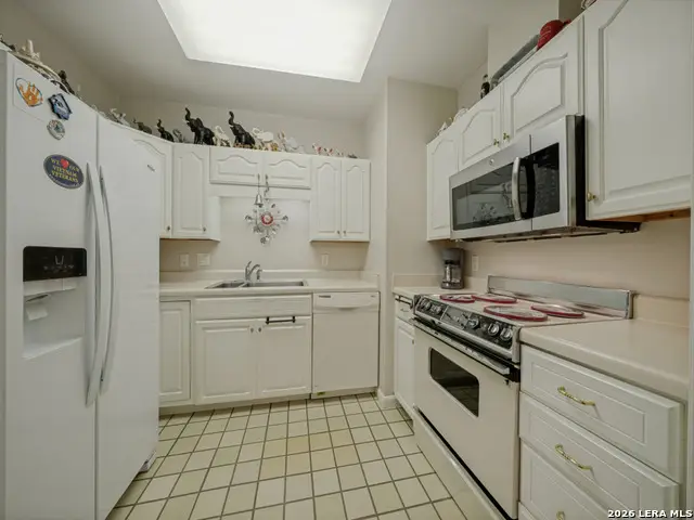 1 Towers Park Ln #1513, San Antonio, TX 78209 - #3