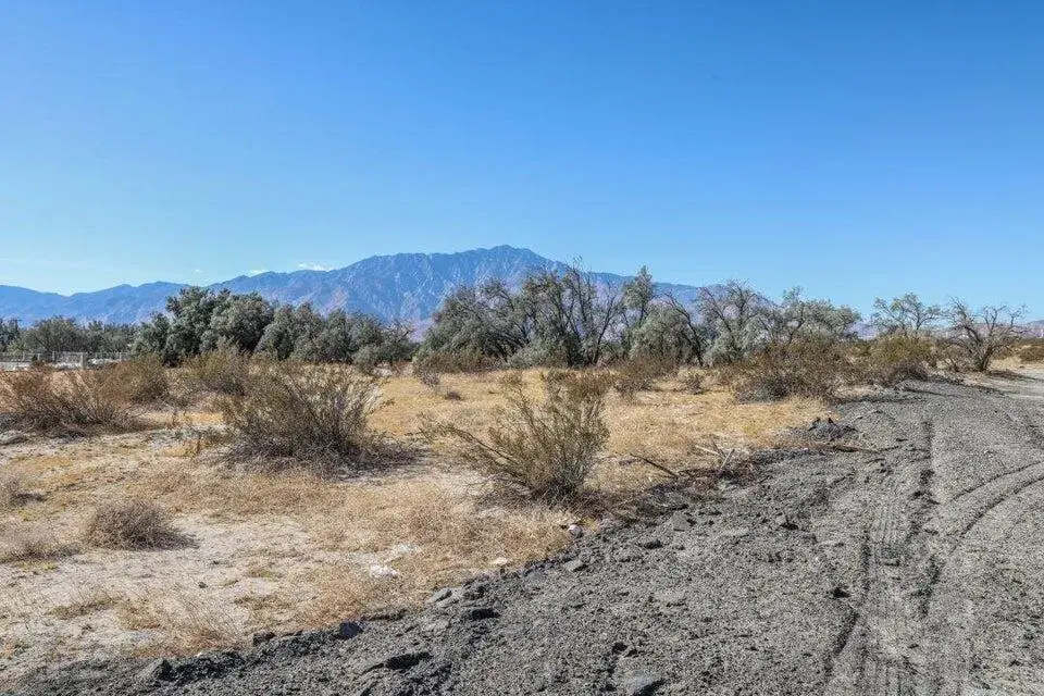 2 Avenida Manzana, Desert Hot Springs, CA 92240 - #1