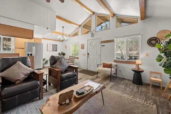 109 E Country Club Boulevard, Big Bear, CA 92314