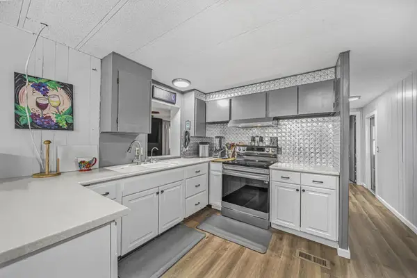 3411 Thermal Place, Thermal, CA 92274