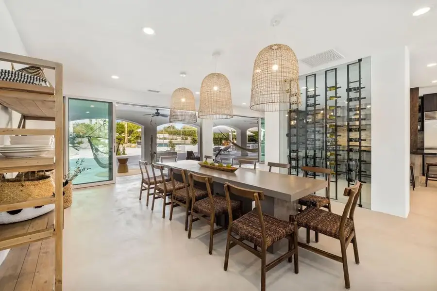 594 W Stevens Road, Palm Springs, CA 92262 - #3