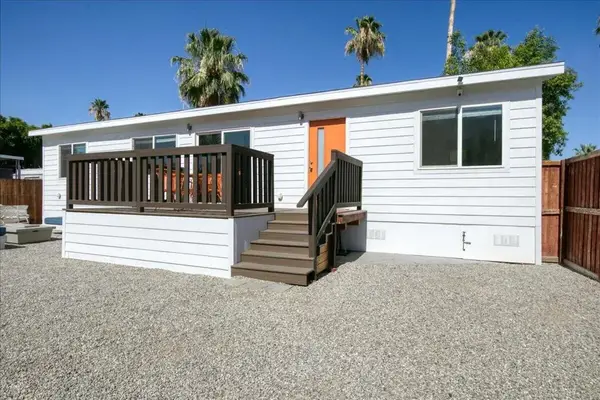 102 Fondulac, Palm Springs, CA 92264