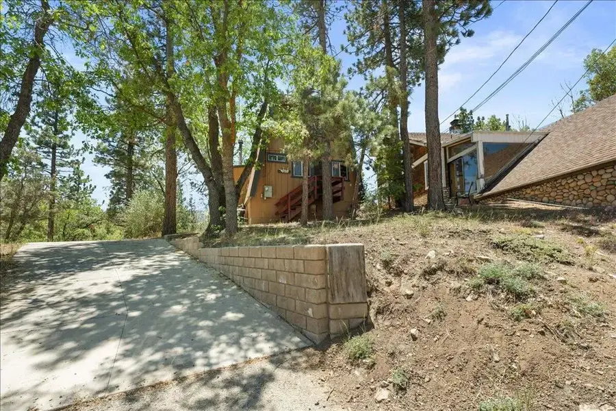 1011 Butte Avenue, Big Bear, CA 92314 - #2