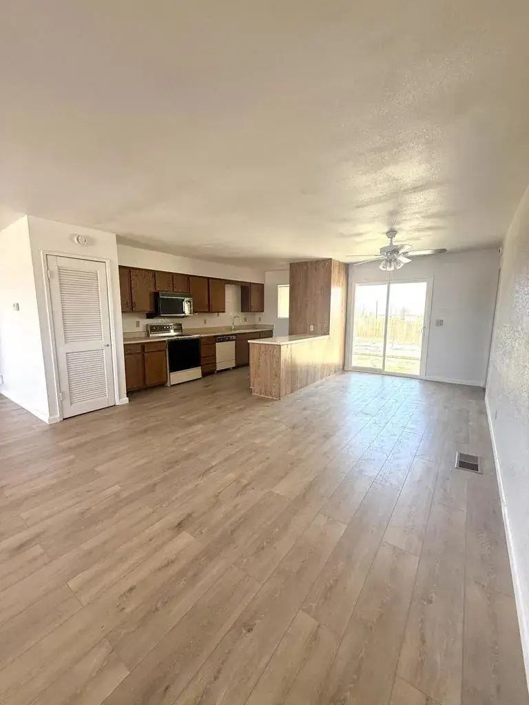 1506 Arctic Avenue, Thermal, CA 92274 - #2