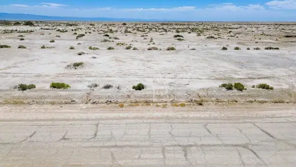 2004 Seaview, Thermal, CA 92274