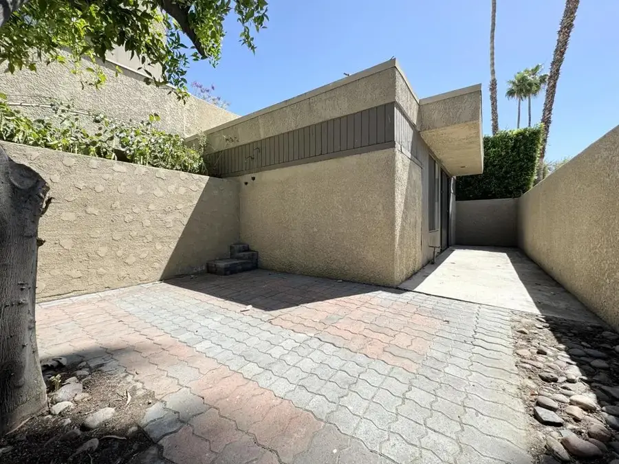 473 W Bradshaw Lane #10, Palm Springs, CA 92262 - #2