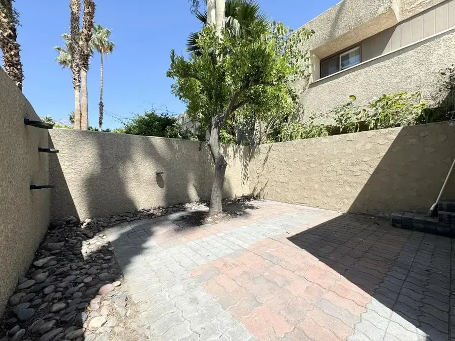 473 W Bradshaw Lane #10, Palm Springs, CA 92262 - #3
