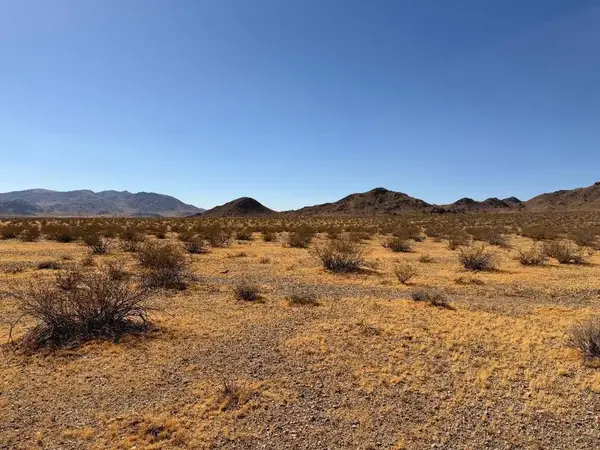 31 Brucite, Lucerne Valley, CA 92356
