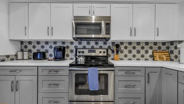 230 Desert Falls Drive East, Palm Desert, CA 92211