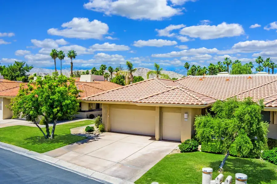 285 Kavenish Drive, Rancho Mirage, CA 92270 - #2