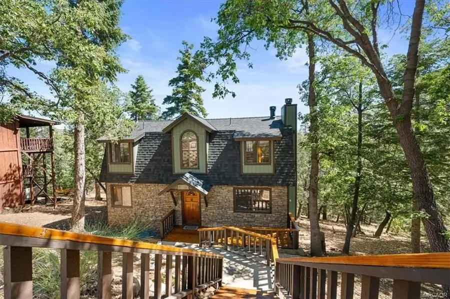 1550 Tuolumne Road, Big Bear City, CA 92314 - #2