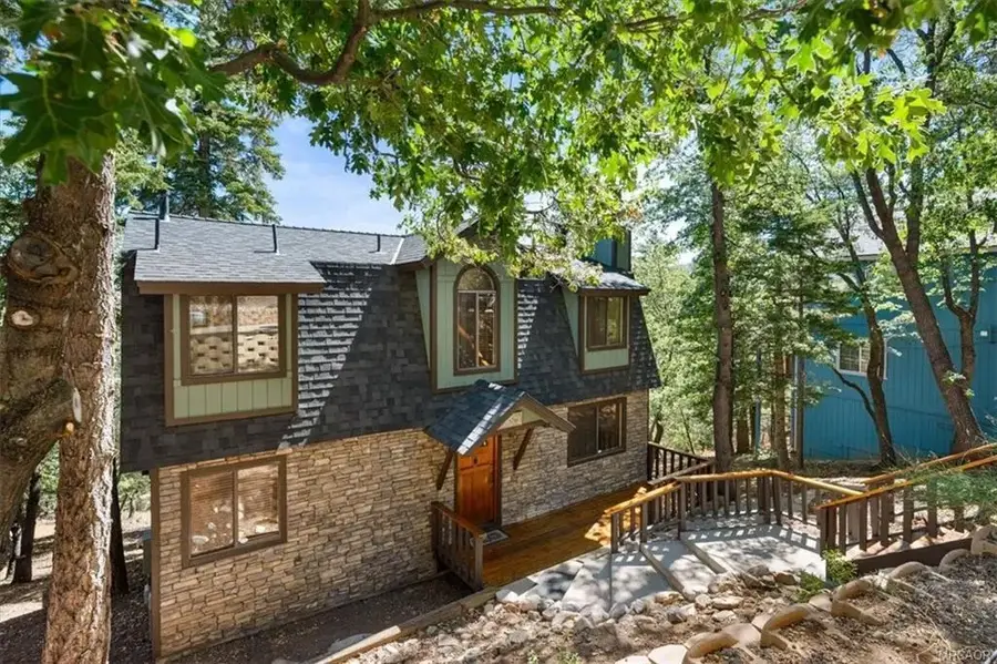 1550 Tuolumne Road, Big Bear City, CA 92314 - #3