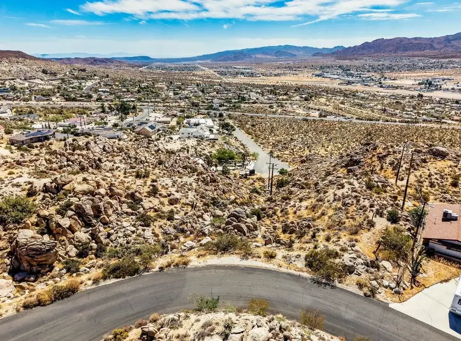 57180 Panchita, Yucca Valley, CA 92284 - #2