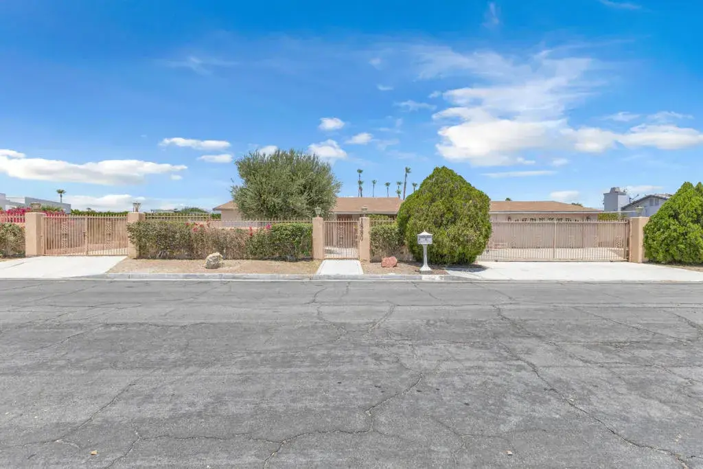 1880 Sharon Road, Palm Springs, CA 92262 - #1