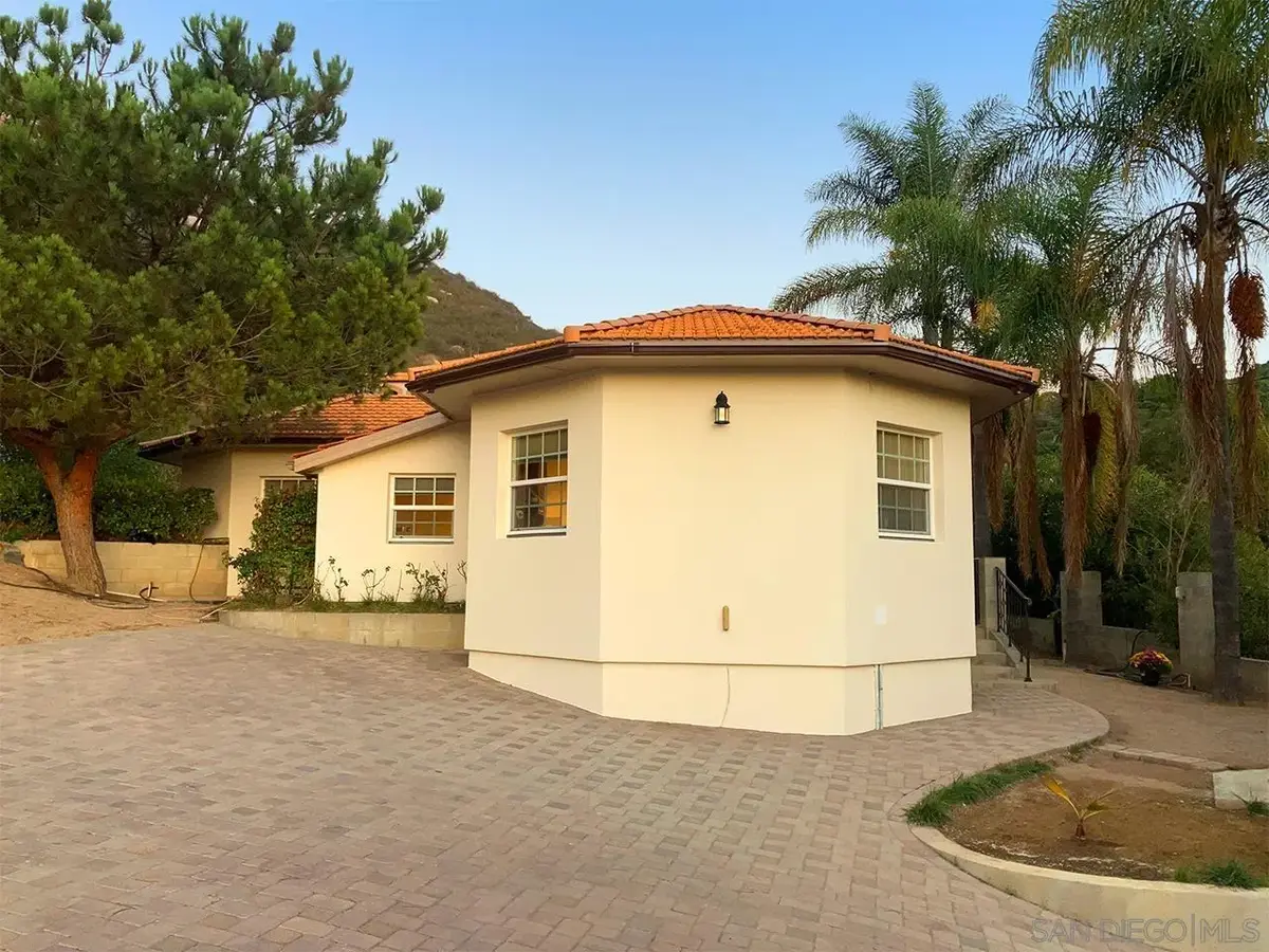 1088 Deer Springs Rd, San Marcos, CA 92069 - Image #1