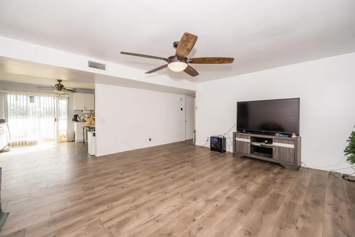 806 E 4th Ave #8, Escondido, CA 92025 - Image #1