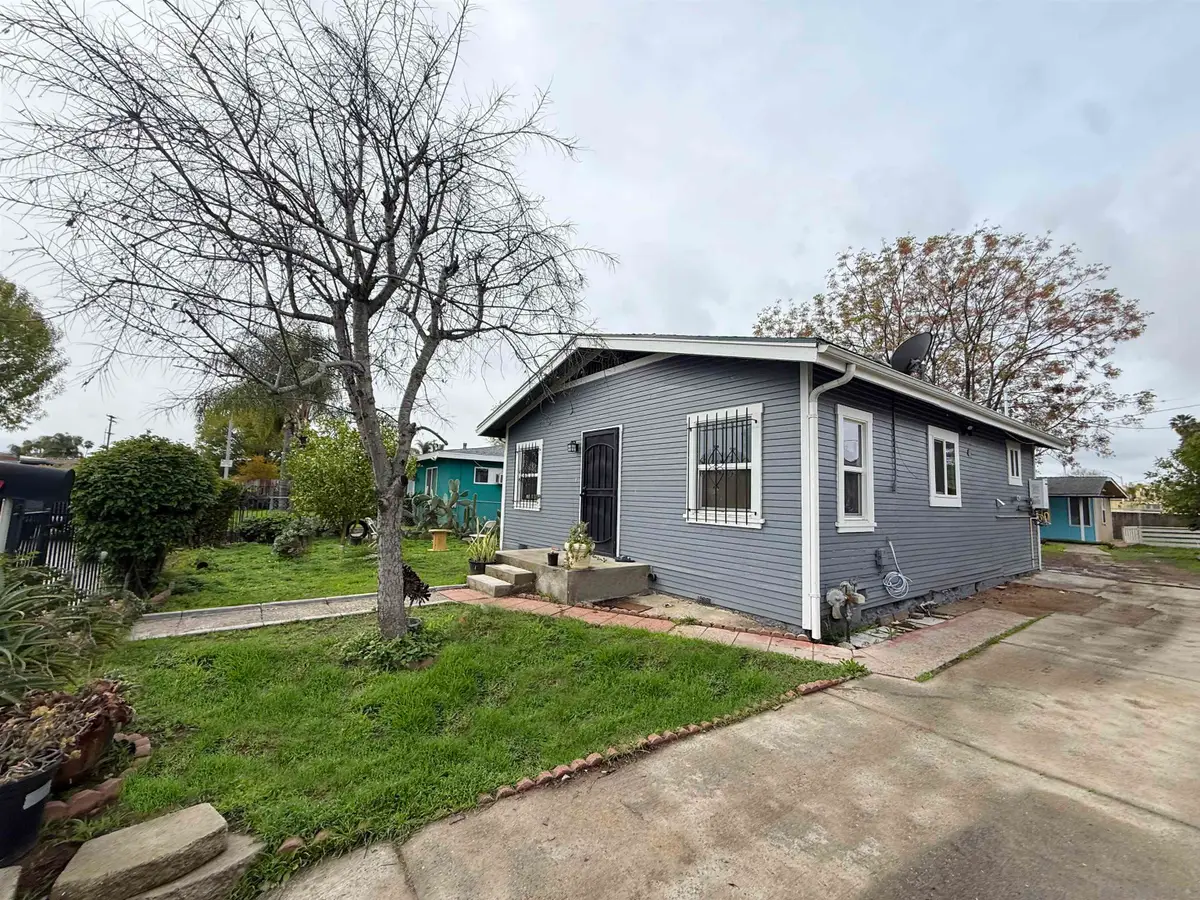 739 Park Pl, Escondido, CA 92025 - Image #1