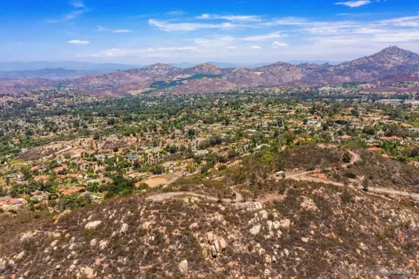 12526 Sw Boulder Mt Rd #1,2,3, Poway, CA 92064