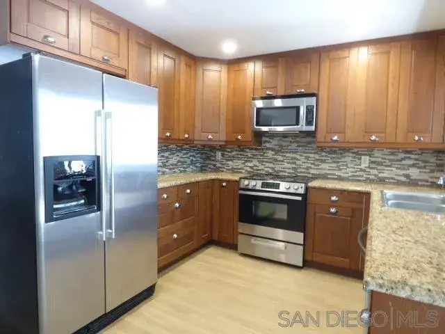 1317 Caminito Gabaldon #B, San Diego, CA 92108 - Image #2