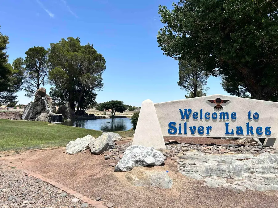 27452 Silver Lakes Pkwy, Helendale, CA 92342 - Image #2