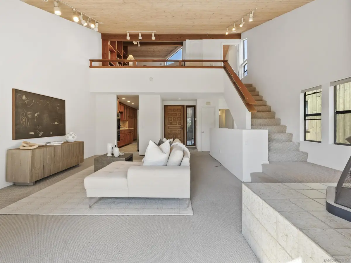 616 W Lewis St, San Diego, CA 92103 - Image #1