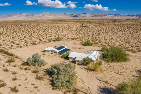 69886 Warren Ln, Twentynine Palms, CA 92277