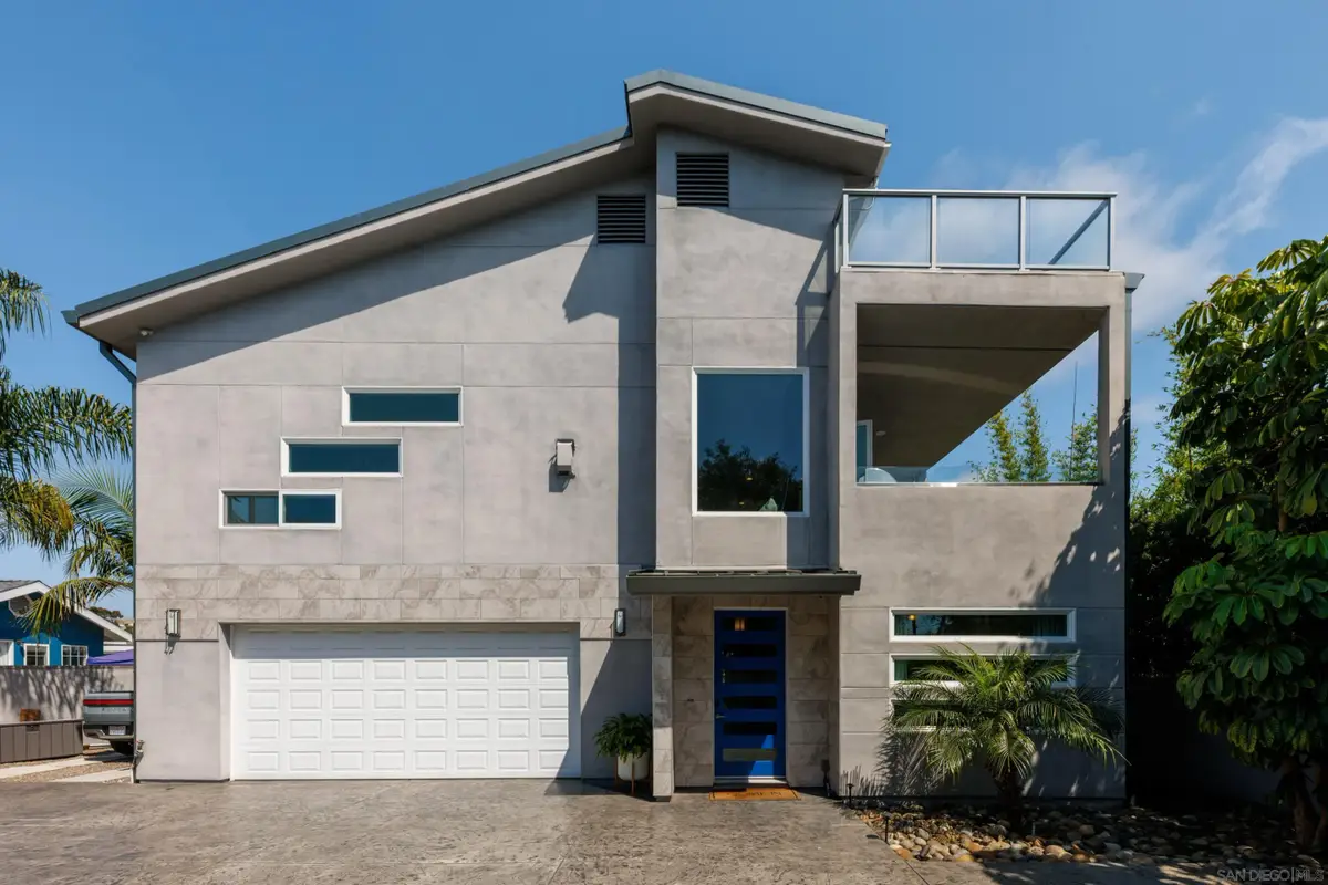 2743 Mesa Dr, Oceanside, CA 92054 - Image #1