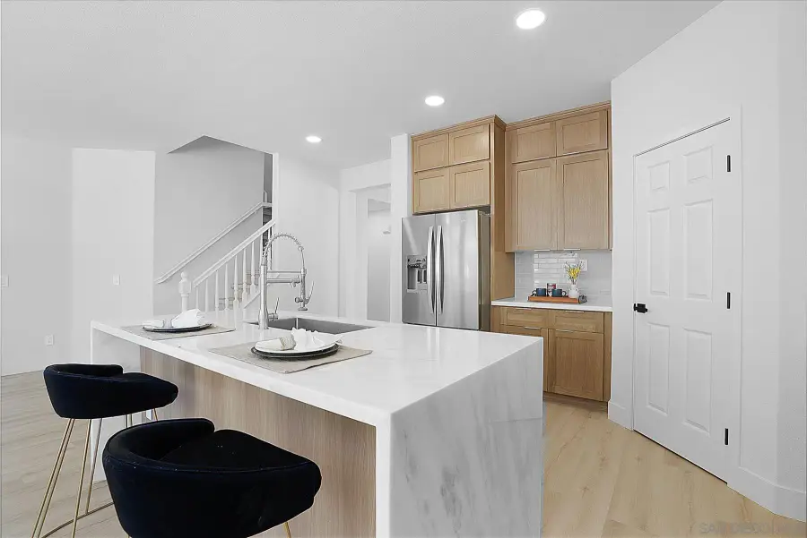 1120 Parkview Dr, Oceanside, CA 92057 - Image #3