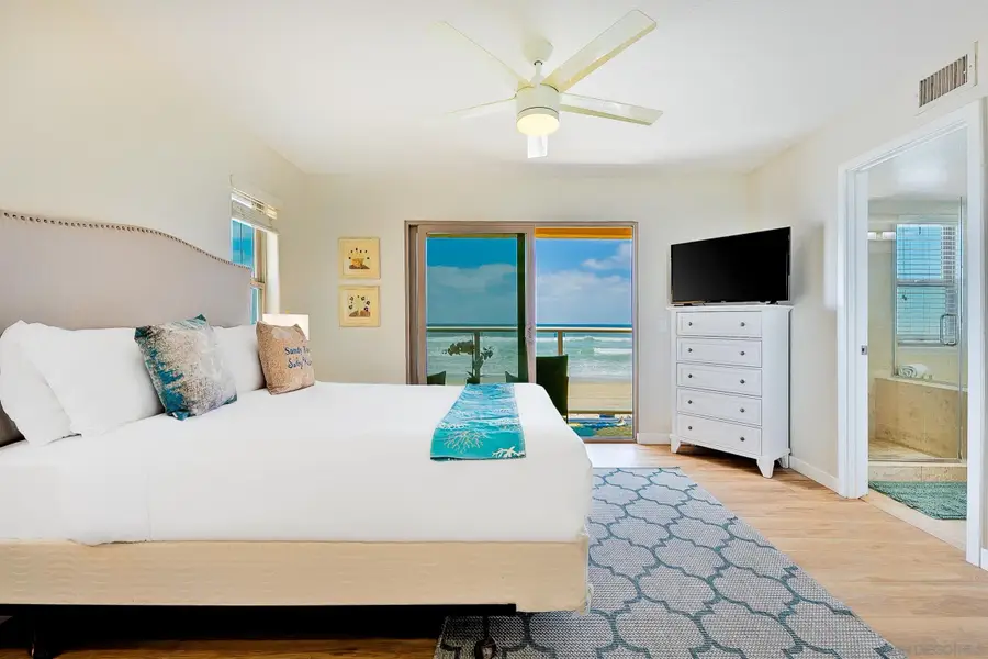 3537 Ocean Front Walk, San Diego, CA 92109 - Image #2