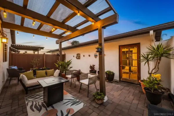 11060 Plum Tree Ln, Spring Valley, CA 91977