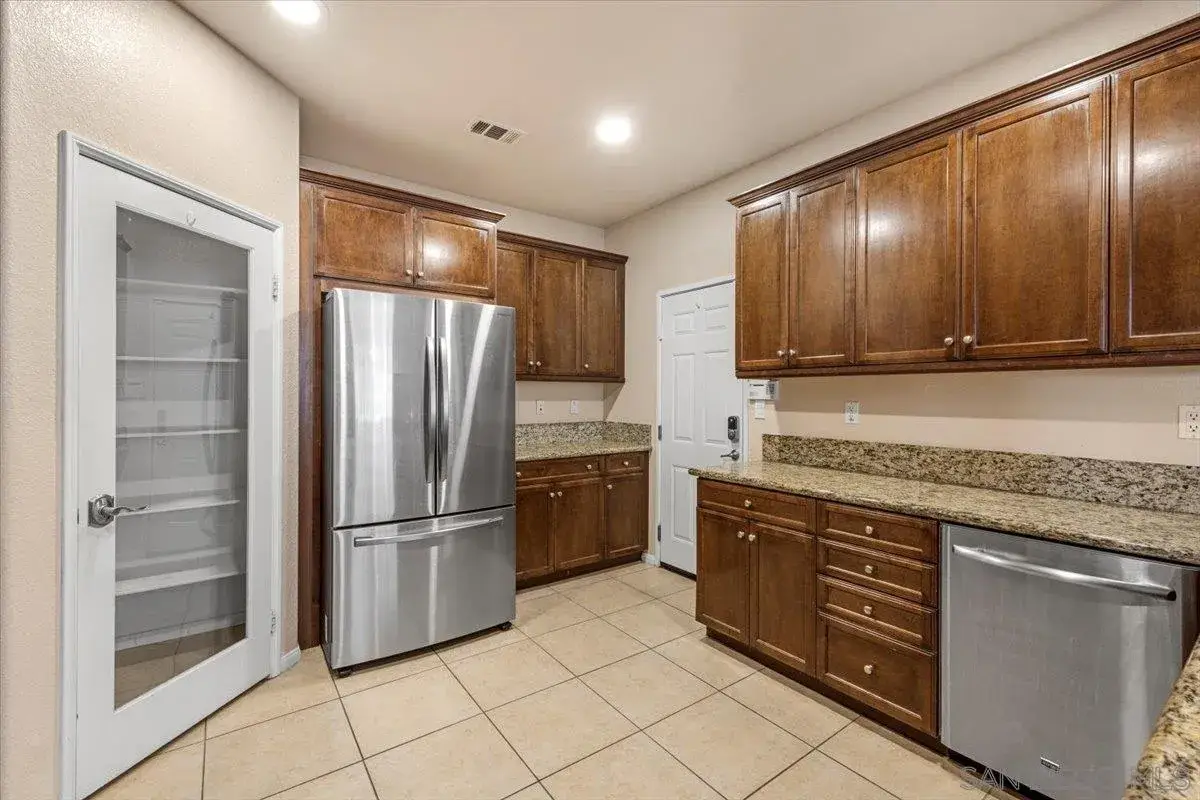 1733 Cripple Creek Dr #4, Chula Vista, CA 91915 - Image #1