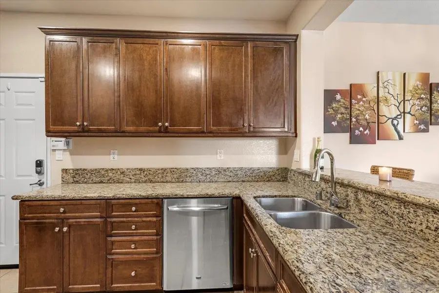 1733 Cripple Creek Dr #4, Chula Vista, CA 91915 - Image #2