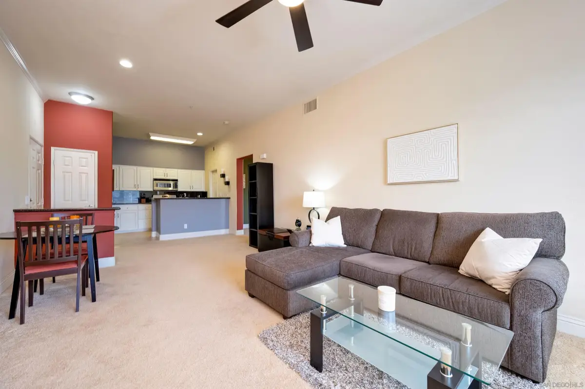 12368 Carmel Country Rd #303, San Diego, CA 92130 - Image #1