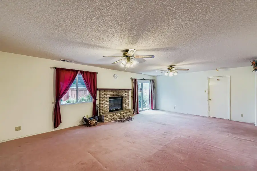 9253 Maranda Dr, Santee, CA 92071 - Image #2