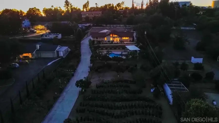 732 Hamilton Lane, Fallbrook, CA 92028 - Image #3