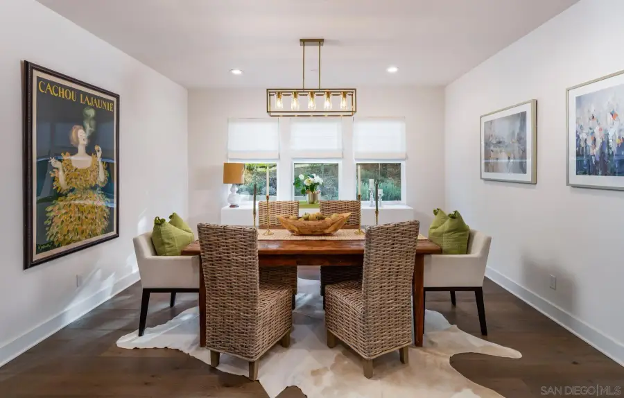 939 Moonstone Ct, Encinitas, CA 92024 - Image #2