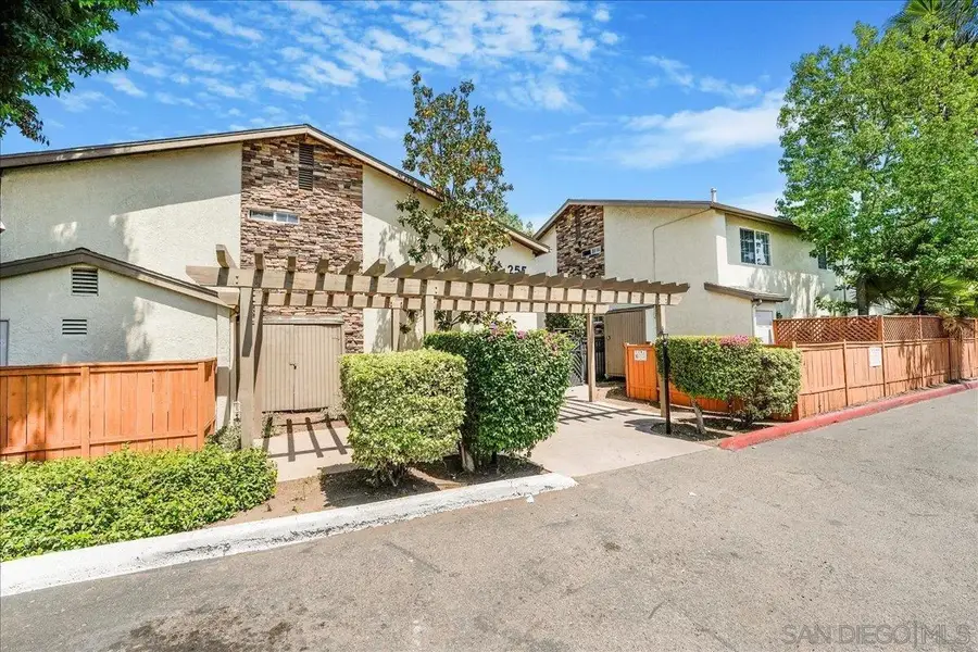255 S 2nd St #7, El Cajon, CA 92019 - Image #2