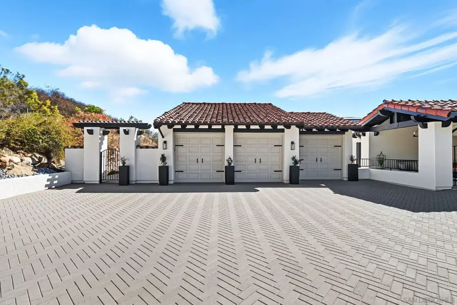 9775 Alto Dr, La Mesa, CA 91941 - Image #2