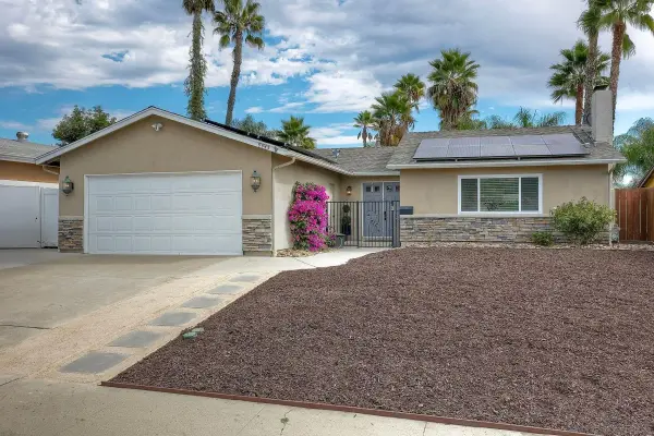 9945 Via Rita East, Santee, CA 92071