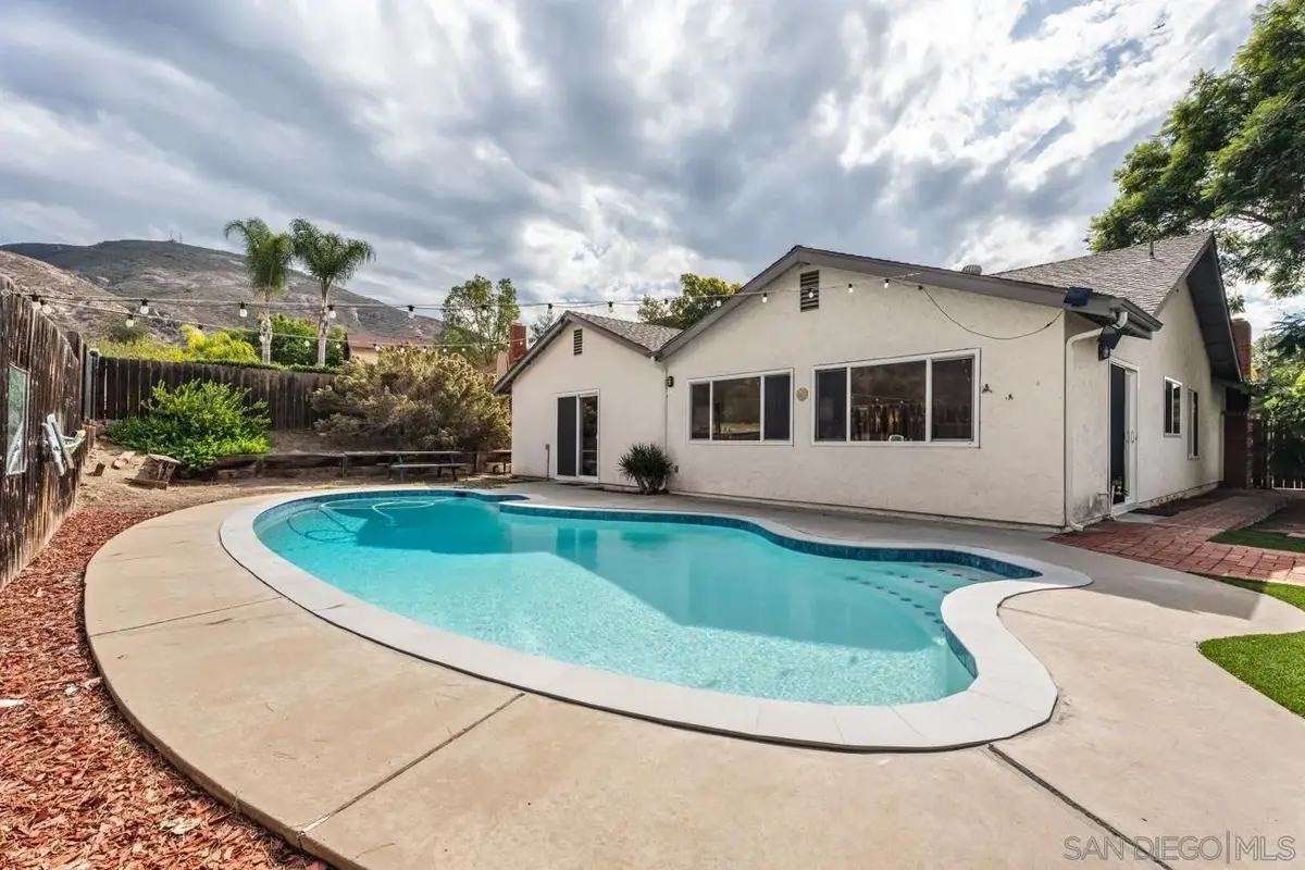 7104 Ruane St, San Diego, CA 92119 - Image #1