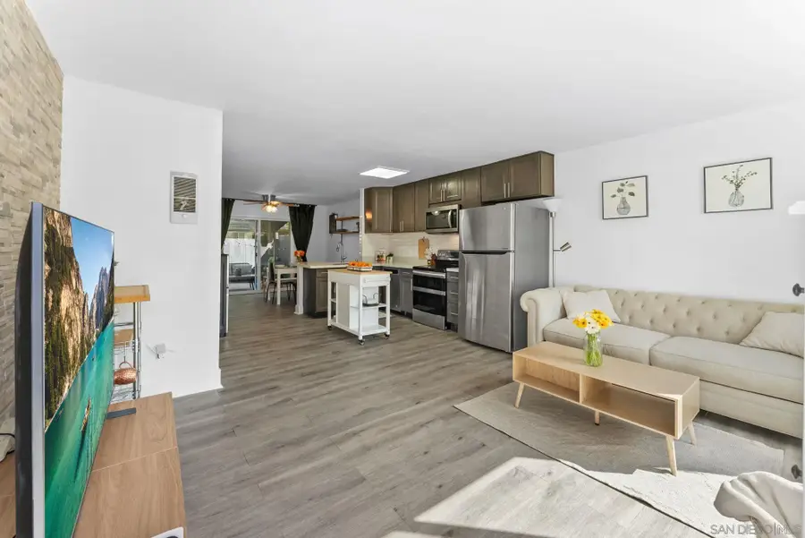 445 Ridgeway Ct, Spring Valley, CA 91977 - Image #3