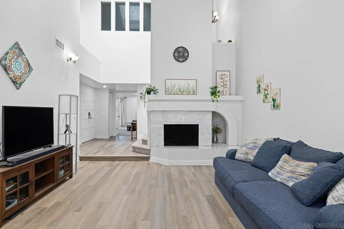 15913 Avenida Villaha #42, San Diego, CA 92128 - Image #1