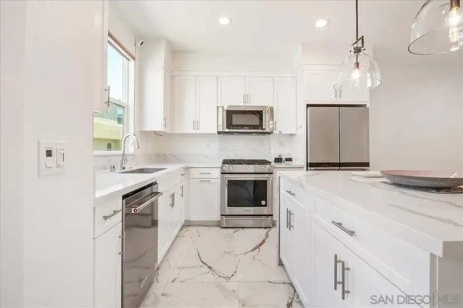 10422 Adamson Way, San Diego, CA 92126 - Image #2