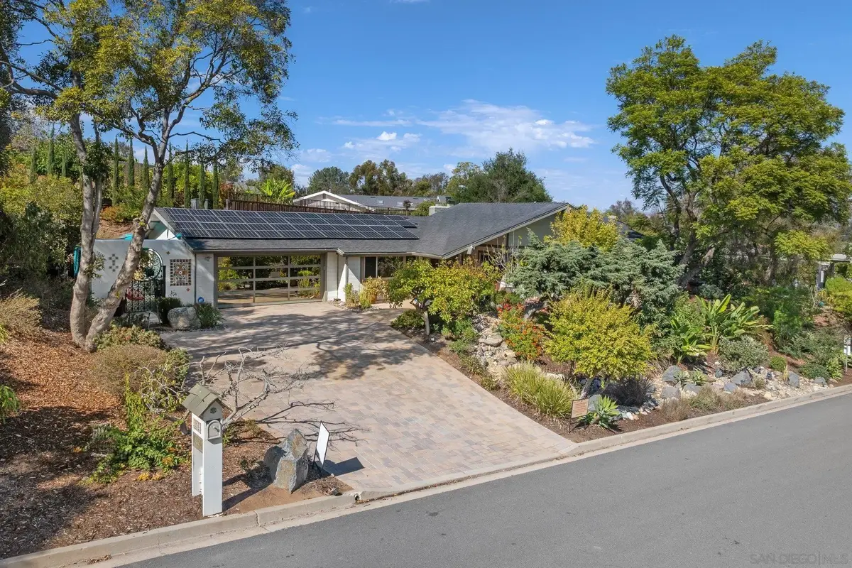 302 Horizon Hills Dr, El Cajon, CA 92020 - Image #1