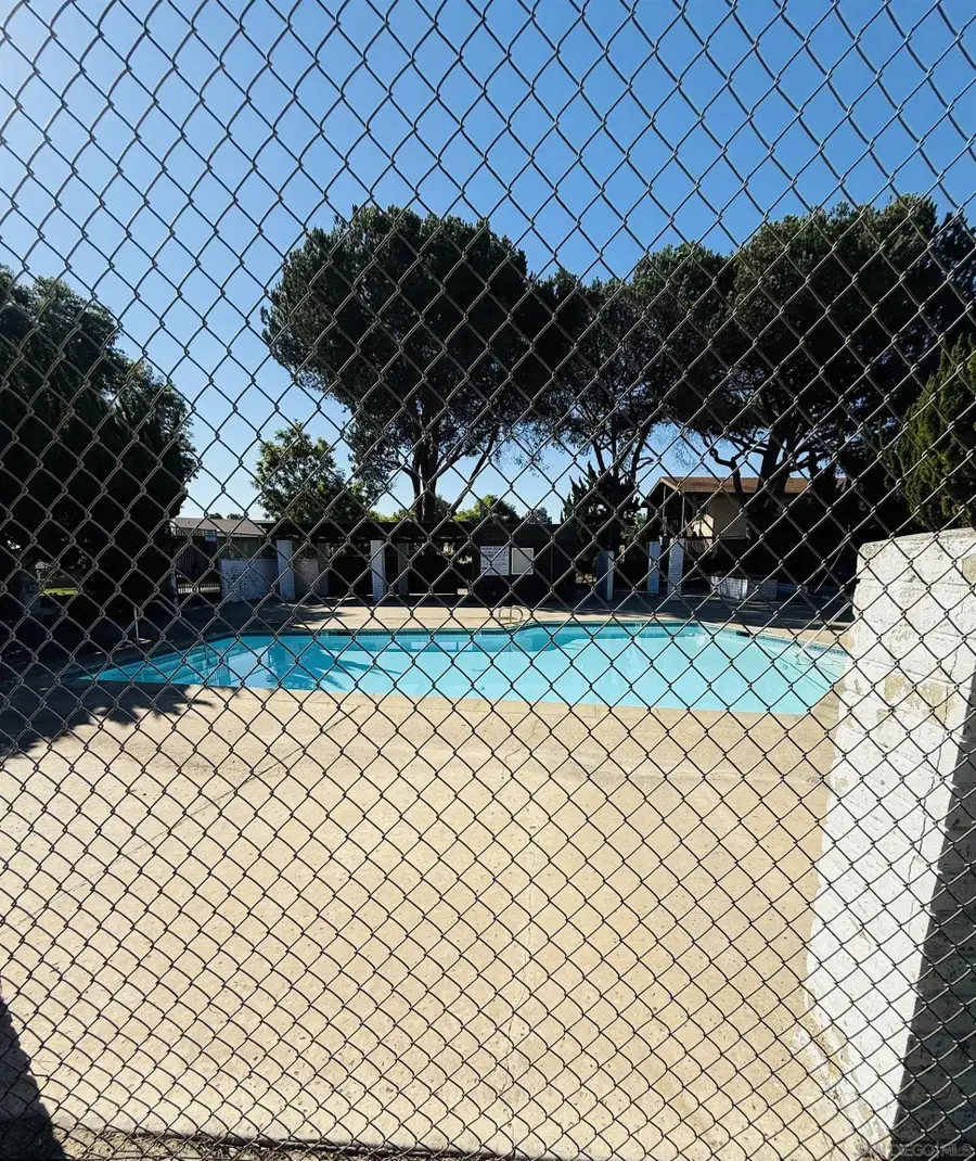 458 Ridgeway Ct, Spring Valley, CA 91977 - Image #3